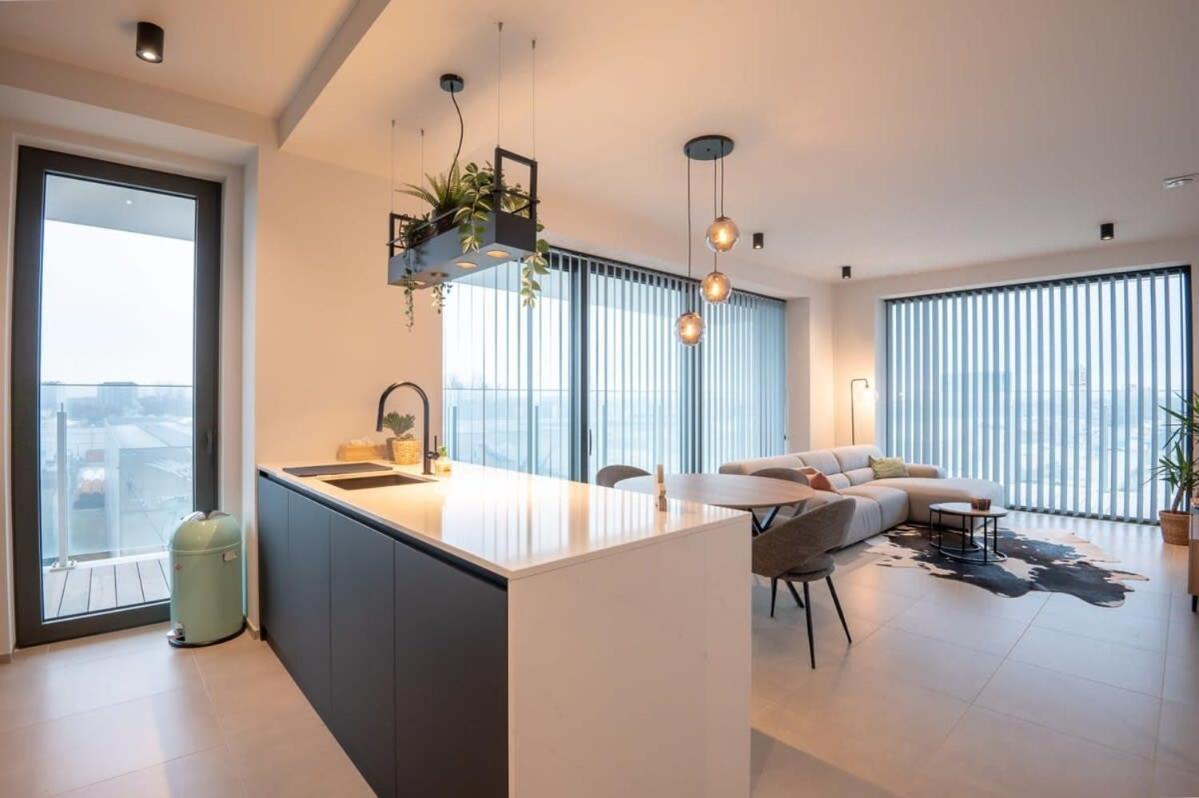 New With Stunning Views, Pool And Fitness