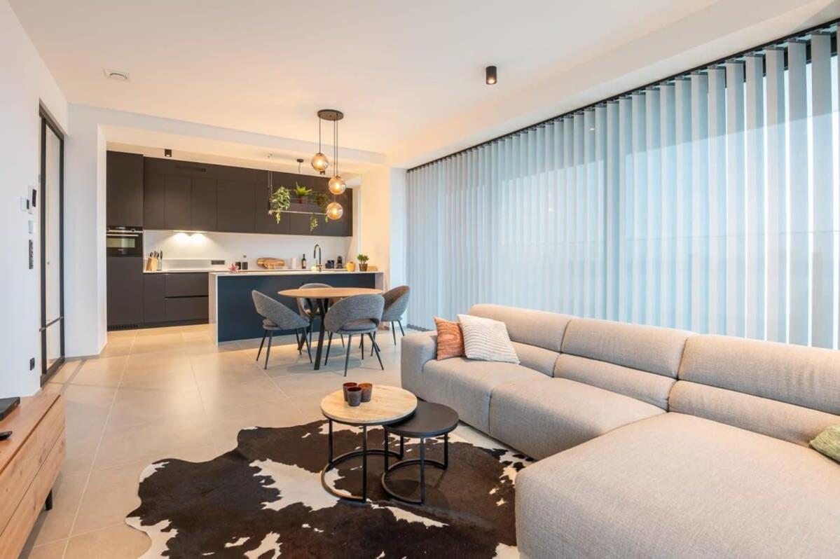 New With Stunning Views, Pool And Fitness Ostend