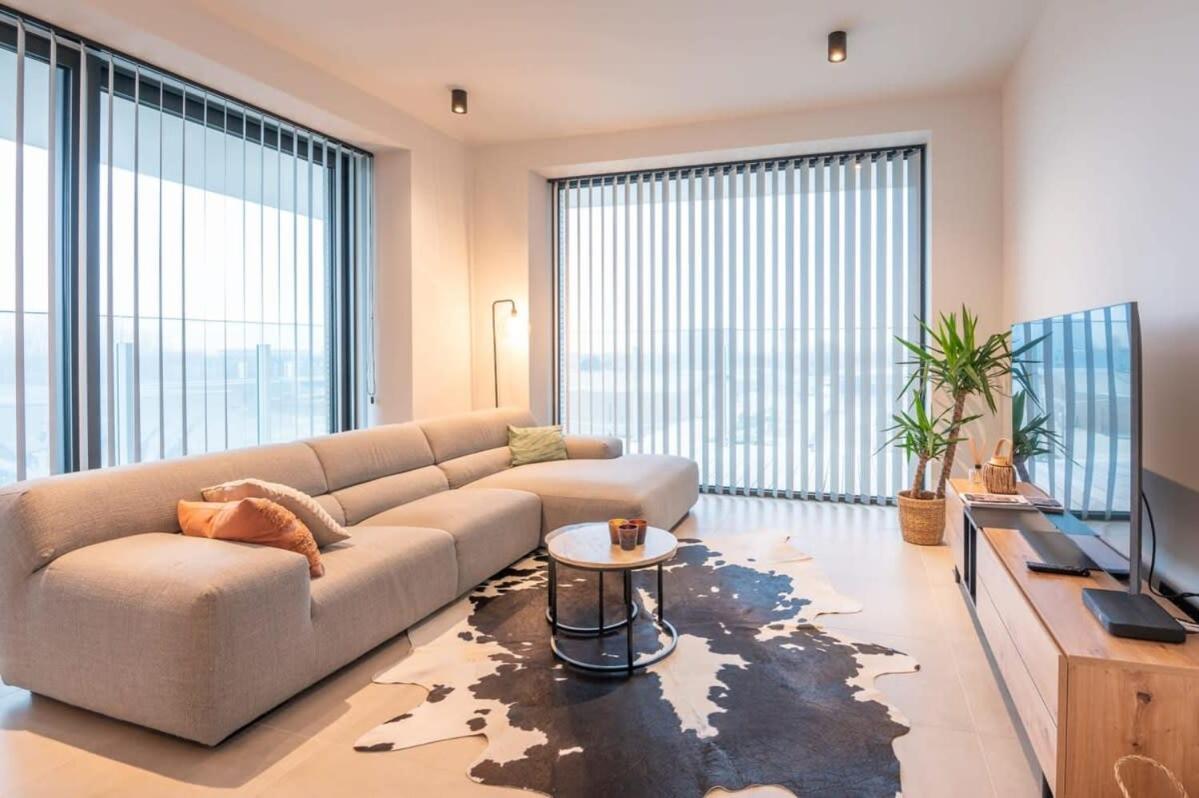 New With Stunning Views, Pool And Fitness Apartment