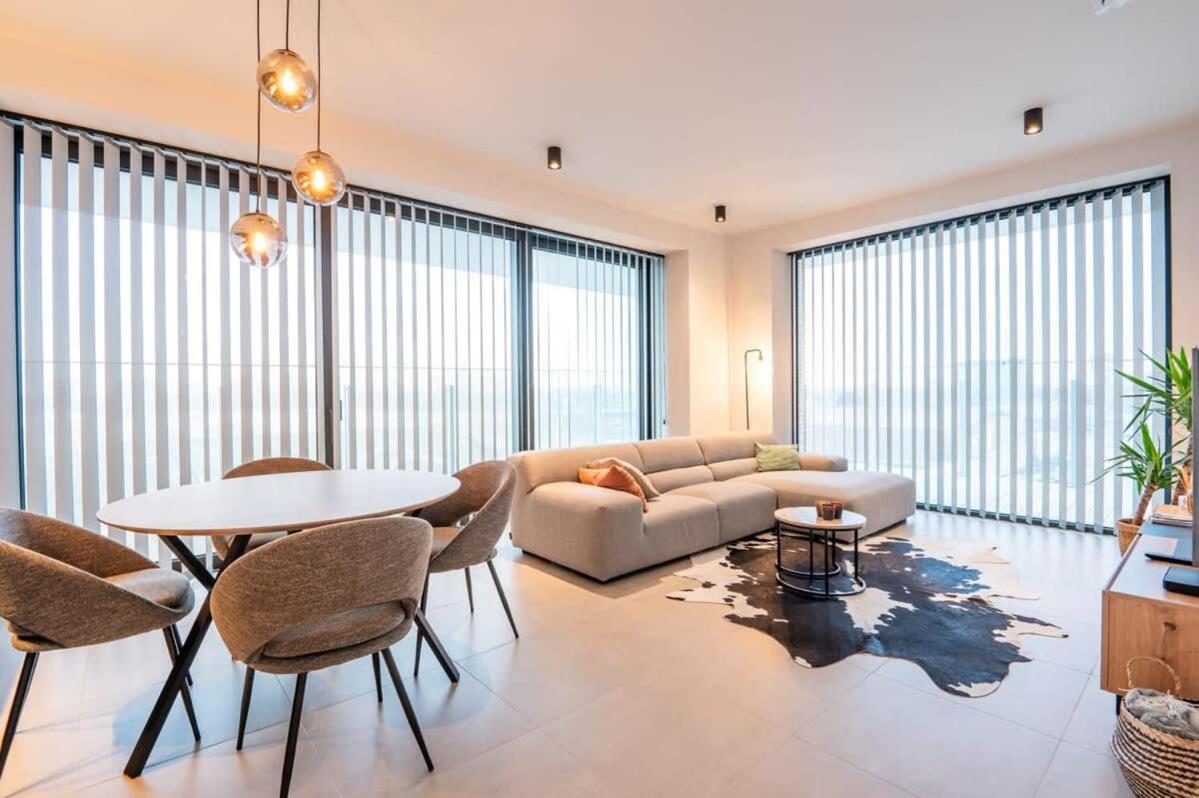 New With Stunning Views, Pool And Fitness Apartment